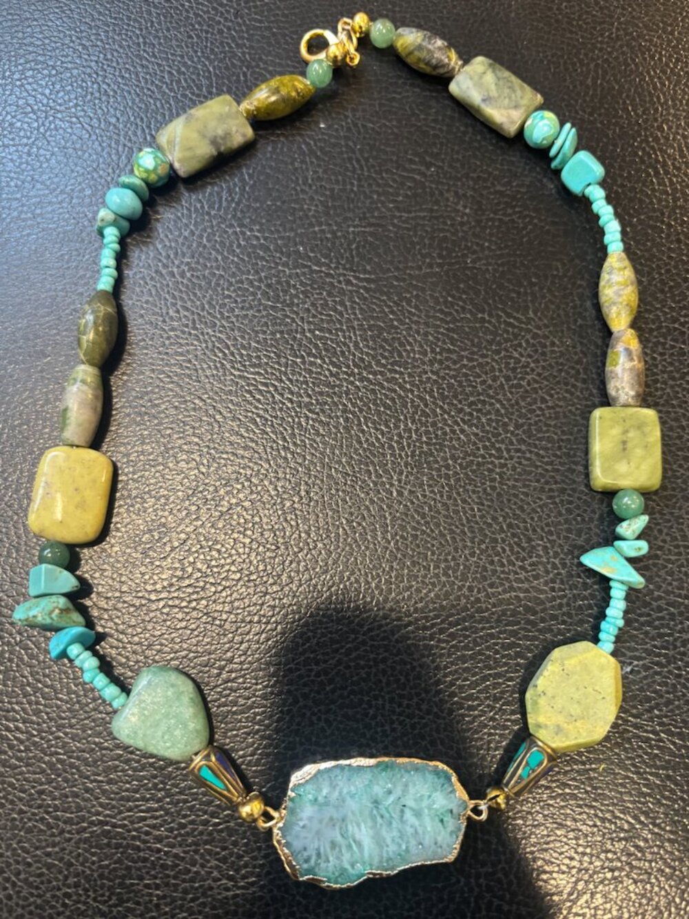 Boho Green Handcrafted Natural Stone Necklace Choker 19.5 inch